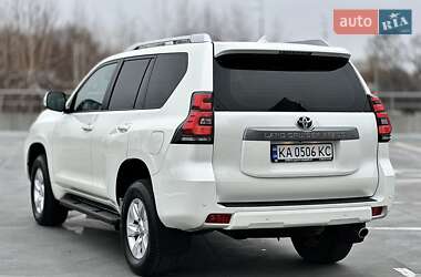 Внедорожник / Кроссовер Toyota Land Cruiser Prado 2022 в Киеве