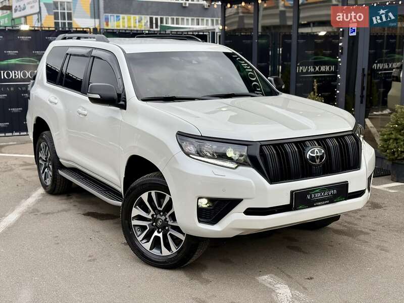 Позашляховик / Кросовер Toyota Land Cruiser Prado 2022 в Києві