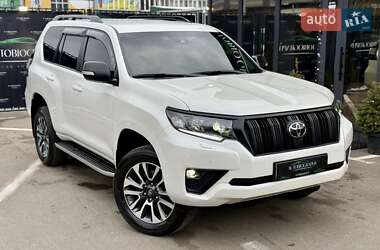 Позашляховик / Кросовер Toyota Land Cruiser Prado 2022 в Києві