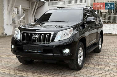 Внедорожник / Кроссовер Toyota Land Cruiser Prado 2011 в Черновцах