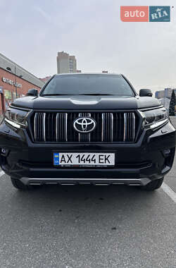 Внедорожник / Кроссовер Toyota Land Cruiser Prado 2022 в Киеве