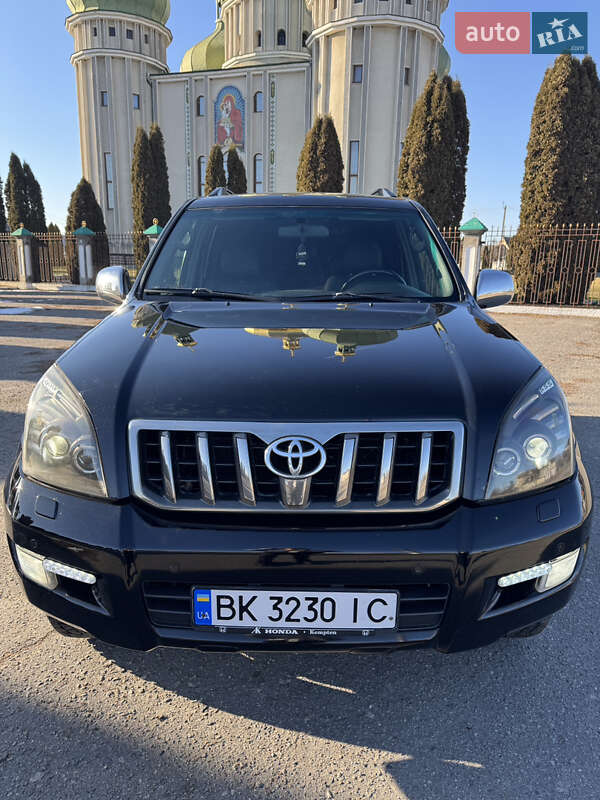 Позашляховик / Кросовер Toyota Land Cruiser Prado 2008 в Дубні