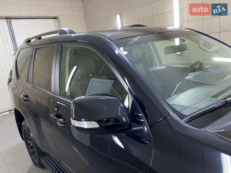 Позашляховик / Кросовер Toyota Land Cruiser Prado 2023 в Умані