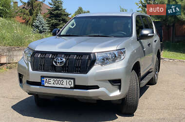 Позашляховик / Кросовер Toyota Land Cruiser Prado 2020 в 