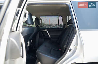 Внедорожник / Кроссовер Toyota Land Cruiser Prado 2012 в Черновцах