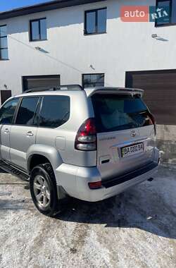 Позашляховик / Кросовер Toyota Land Cruiser Prado 2006 в Києві