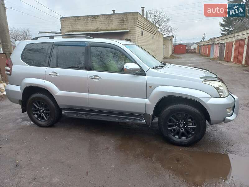 Позашляховик / Кросовер Toyota Land Cruiser Prado 2005 в Луцьку