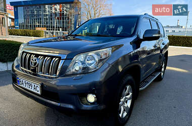 Позашляховик / Кросовер Toyota Land Cruiser Prado 2012 в Києві