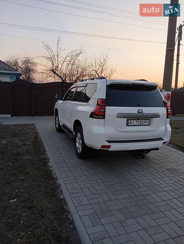 Внедорожник / Кроссовер Toyota Land Cruiser Prado 2019 в Чернобае