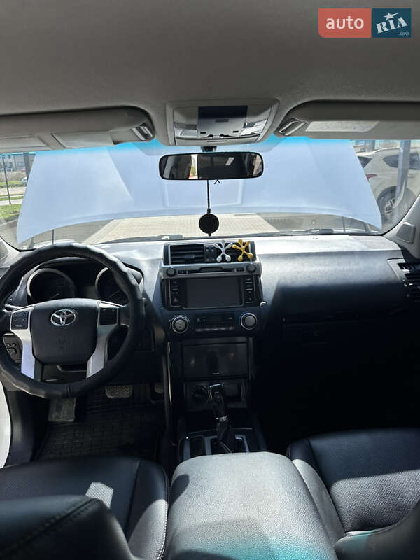 Внедорожник / Кроссовер Toyota Land Cruiser Prado 2014 в Одессе