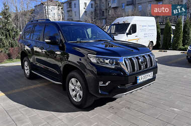Позашляховик / Кросовер Toyota Land Cruiser Prado 2019 в 