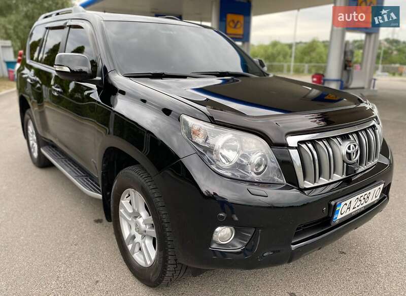 Toyota Land Cruiser Prado 2011