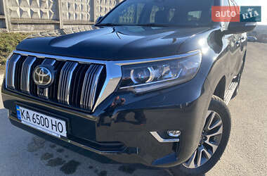 Внедорожник / Кроссовер Toyota Land Cruiser Prado 2022 в 