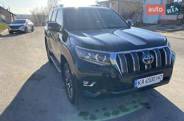 Внедорожник / Кроссовер Toyota Land Cruiser Prado 2022 в 