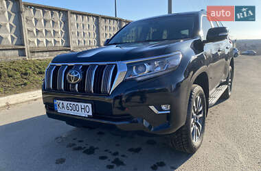 Внедорожник / Кроссовер Toyota Land Cruiser Prado 2022 в 