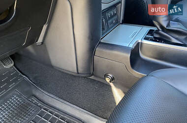 Внедорожник / Кроссовер Toyota Land Cruiser Prado 2022 в 