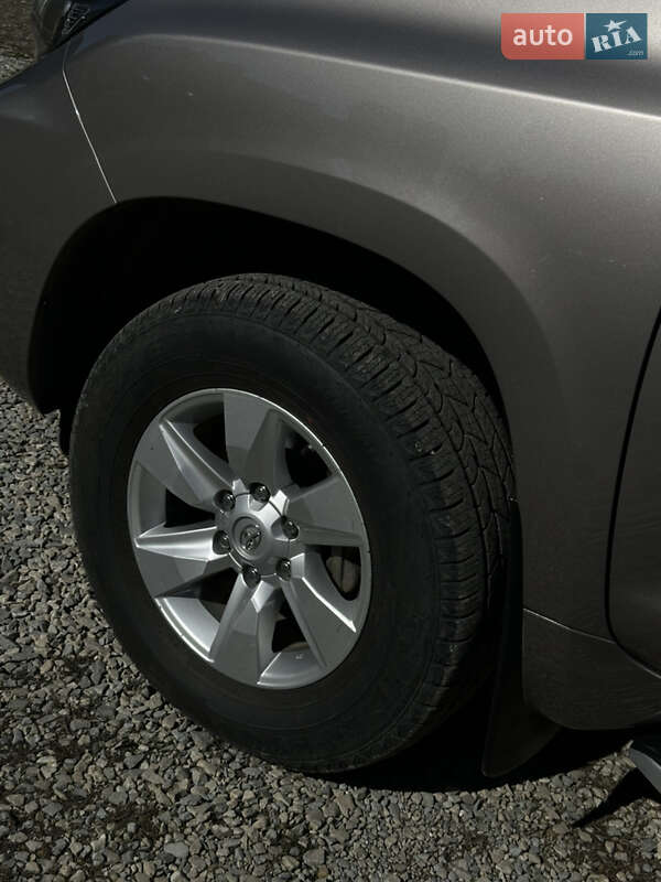 Позашляховик / Кросовер Toyota Land Cruiser Prado 2020 в Івано-Франківську