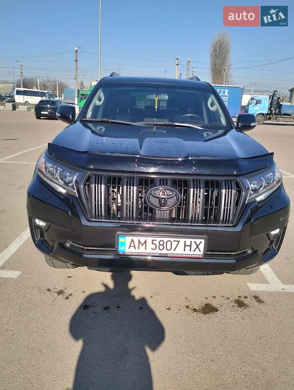 Toyota Land Cruiser Prado 2021
