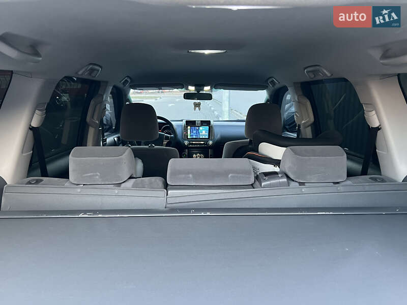 Позашляховик / Кросовер Toyota Land Cruiser Prado 2013 в Києві