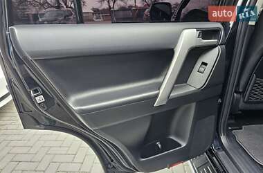 Внедорожник / Кроссовер Toyota Land Cruiser Prado 2022 в 