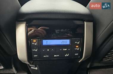 Внедорожник / Кроссовер Toyota Land Cruiser Prado 2022 в 