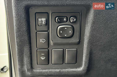 Внедорожник / Кроссовер Toyota Land Cruiser Prado 2012 в 