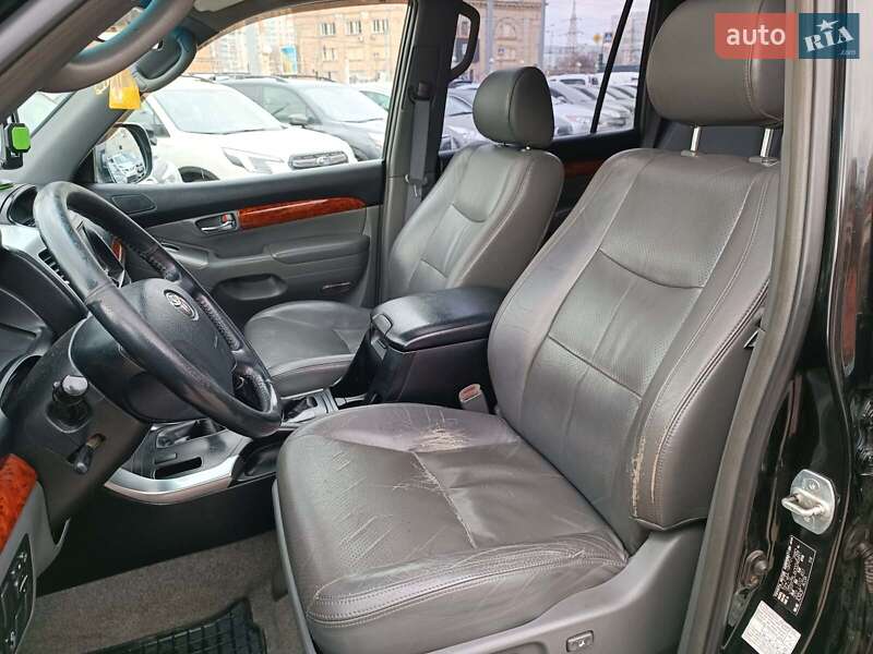 Внедорожник / Кроссовер Toyota Land Cruiser Prado 2006 в Харькове