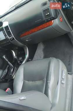 Внедорожник / Кроссовер Toyota Land Cruiser Prado 2005 в Киеве