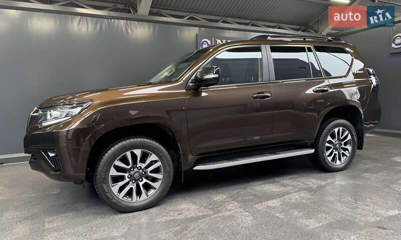 Позашляховик / Кросовер Toyota Land Cruiser Prado 2022 в Києві