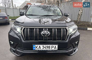 Позашляховик / Кросовер Toyota Land Cruiser Prado 2021 в 