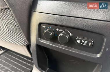 Внедорожник / Кроссовер Toyota Land Cruiser Prado 2005 в 