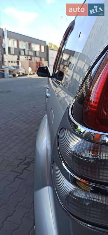 Внедорожник / Кроссовер Toyota Land Cruiser Prado 2005 в Черновцах