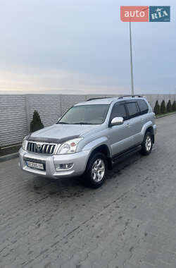 Внедорожник / Кроссовер Toyota Land Cruiser Prado 2005 в 