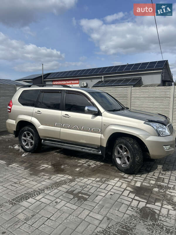 Внедорожник / Кроссовер Toyota Land Cruiser Prado 2006 в Ровно