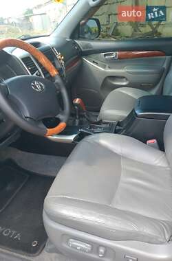 Внедорожник / Кроссовер Toyota Land Cruiser Prado 2005 в 