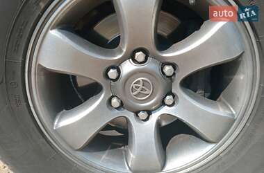 Внедорожник / Кроссовер Toyota Land Cruiser Prado 2005 в 