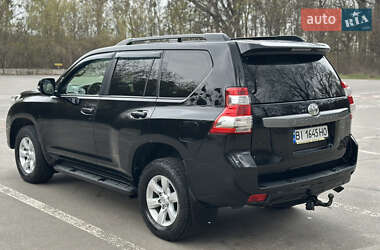 Внедорожник / Кроссовер Toyota Land Cruiser Prado 2017 в 
