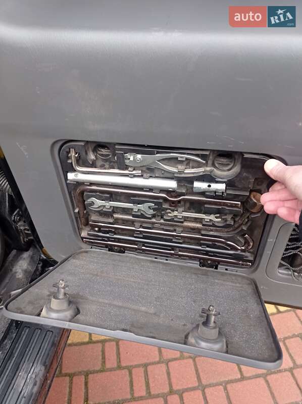 Позашляховик / Кросовер Toyota Land Cruiser Prado 2005 в Стебнику