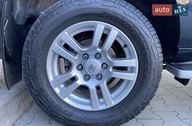 Внедорожник / Кроссовер Toyota Land Cruiser Prado 2012 в 