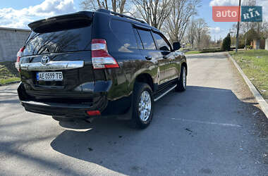 Внедорожник / Кроссовер Toyota Land Cruiser Prado 2010 в 
