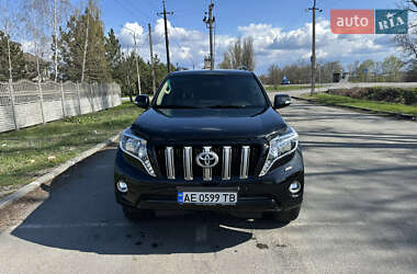 Внедорожник / Кроссовер Toyota Land Cruiser Prado 2010 в 