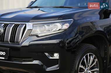Внедорожник / Кроссовер Toyota Land Cruiser Prado 2023 в 