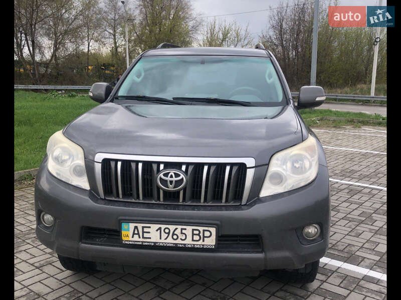 Внедорожник / Кроссовер Toyota Land Cruiser Prado 2012 в Днепре