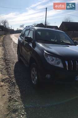Внедорожник / Кроссовер Toyota Land Cruiser Prado 2011 в 