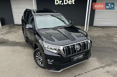 Внедорожник / Кроссовер Toyota Land Cruiser Prado 2021 в 