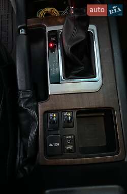 Внедорожник / Кроссовер Toyota Land Cruiser Prado 2010 в 