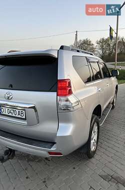 Внедорожник / Кроссовер Toyota Land Cruiser Prado 2010 в 