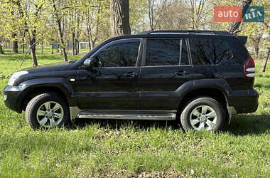 Внедорожник / Кроссовер Toyota Land Cruiser Prado 2006 в 