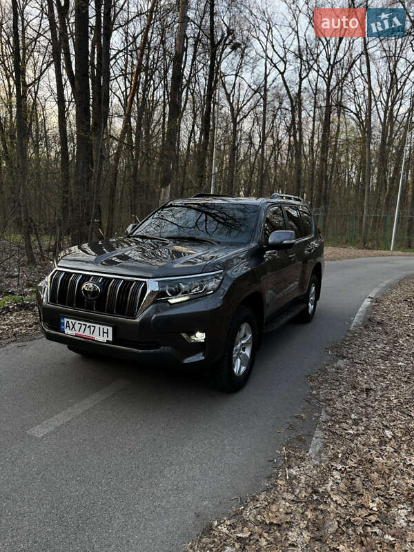 Внедорожник / Кроссовер Toyota Land Cruiser Prado 2022 в Харькове