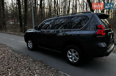Внедорожник / Кроссовер Toyota Land Cruiser Prado 2022 в 